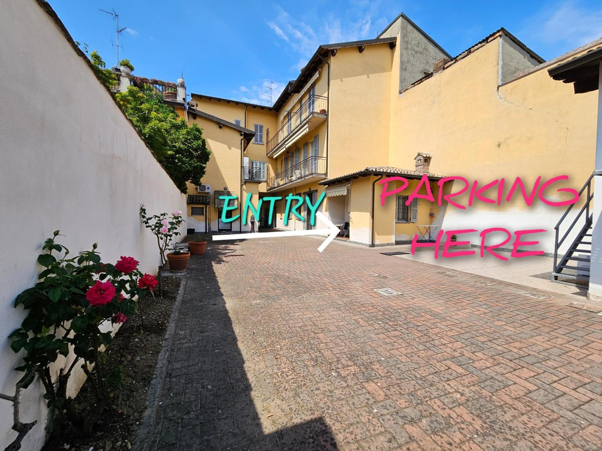 Casa Oltrepo Fresco Centrale Ma Silenzioso Parcheggio Interno Casteggio Exterior foto